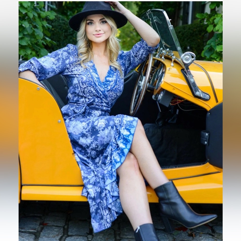 Walker & Wade Napa English Blue Floral True Wrap Maxi Dress